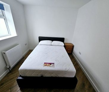 Sandringham Road, Southampton - Photo 1