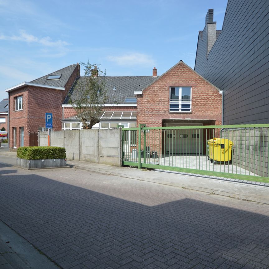 Budgetvriendelijke studentenkamer op toplocatie te hartje Geel. - Photo 1