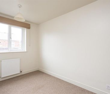 2 bedroom detached house to rent - Photo 3