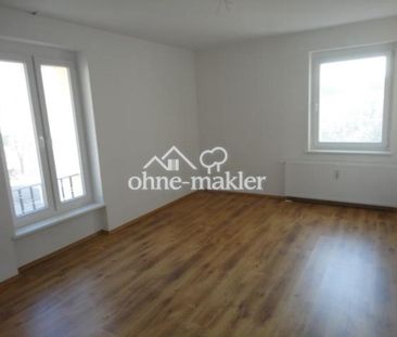 Hochwertige und schöne 4-Raumwohnung in guter Lage mit Wintergarten - Photo 2