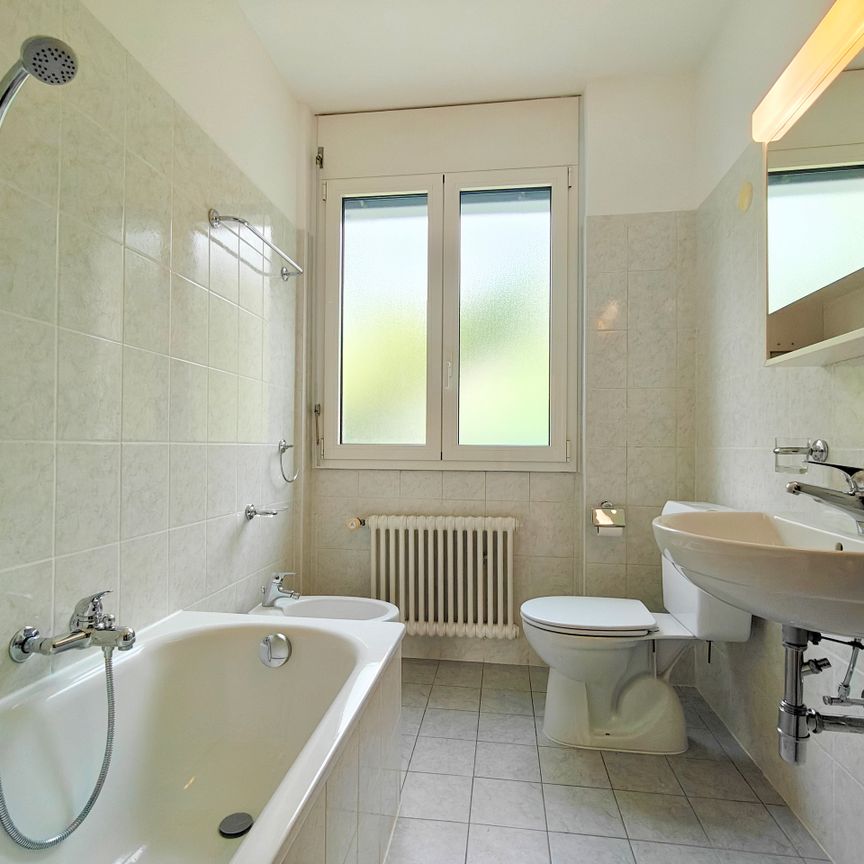 LUMINOSO 3.5 LOCALI A MORBIO INFERIORE - Foto 1