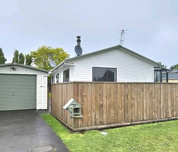 Inglewood - 3 Bedrooms - Photo 5