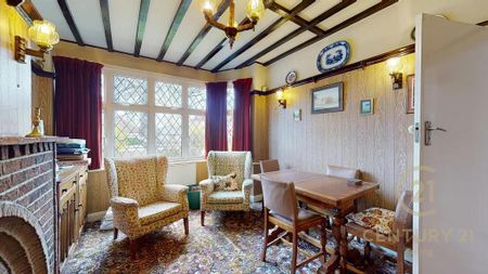 4 bedroom semi-detached house to rent - Photo 2