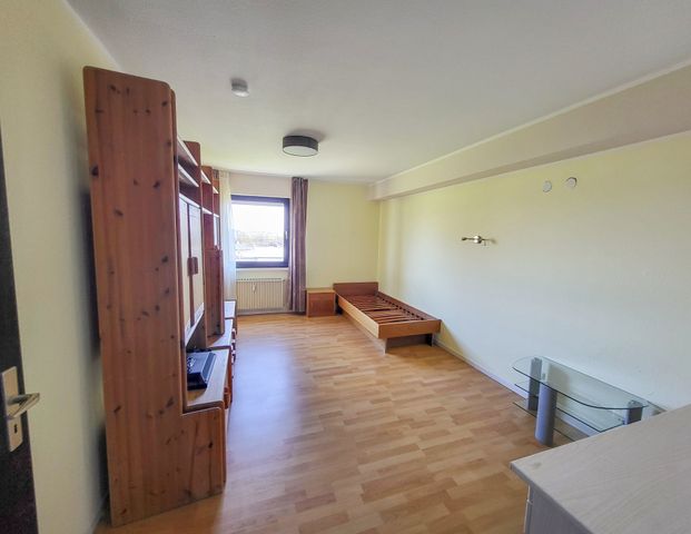 Helle 2 Zimmerwohnung mit Einbauküche in ruhiger Wohnlage! - Photo 1