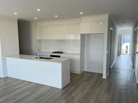 31 Fitzrovia Drive,, Wyndham Vale VIC 3024 - Photo 4