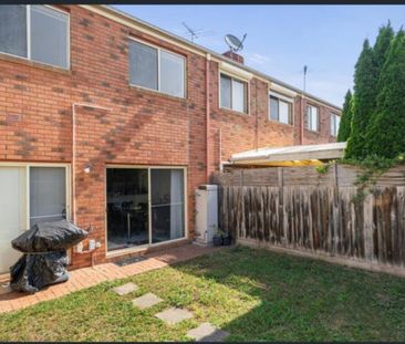 Glen Waverley - Photo 4