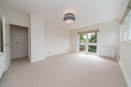 4 Bedroom Detached House To Let - Photo 4