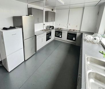 1 bedroom parking to rent - Photo 5