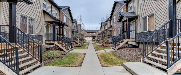 3bed/3bath Newly Renovated Townhouse, double g | 37 - 12004 22 Avenue Southwest, Edmonton - Photo 1