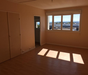 Location : Appartement 2 pièces 44 m2 – GRAND CHARMONT - Photo 4