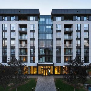 2 Beds, 1 Bath - 815 Avenue Plymouth, Mont-Royal - Photo 3