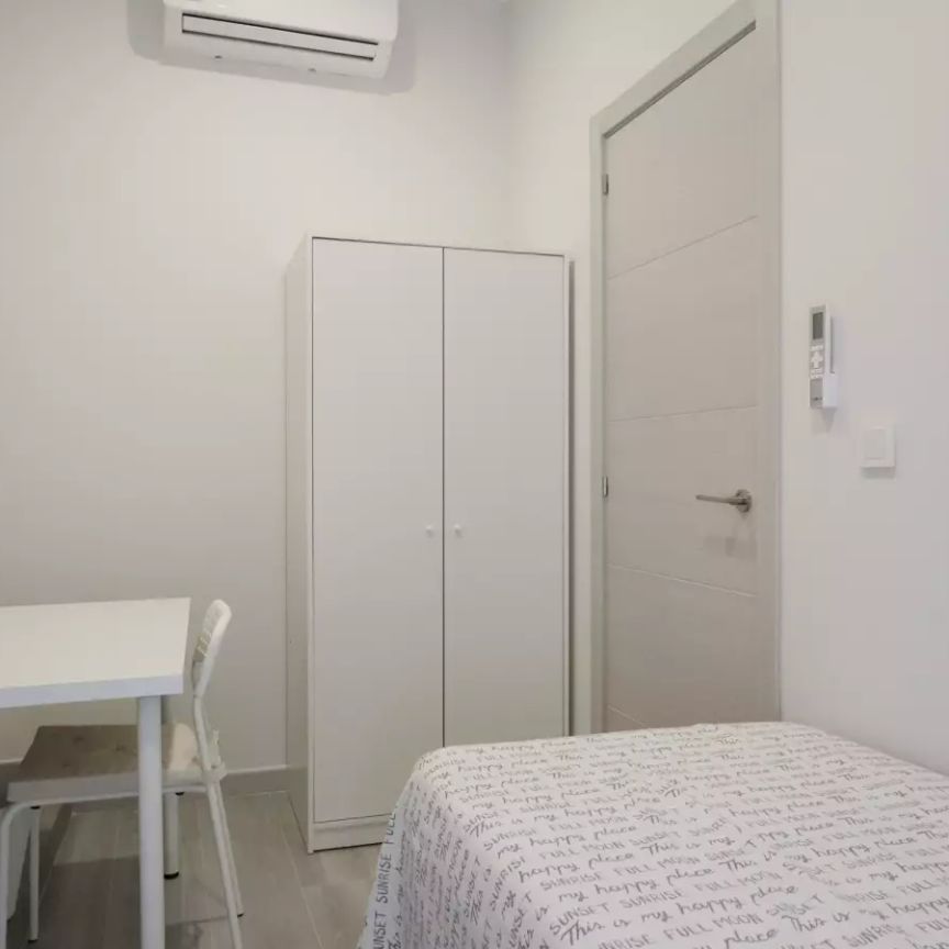 2-bedroom apartment for rent in Bellas Vistas, Madrid. - Photo 1