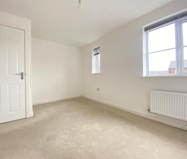 2 bedroom semi-detached house to rent - Photo 2