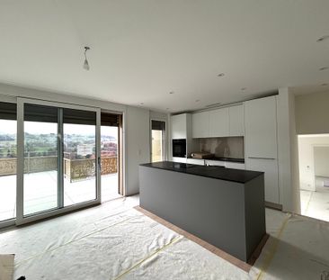 ERSTBEZUG! Exklusive 3.5-Zimmer-Attikawohnung in Alterswil - Photo 2