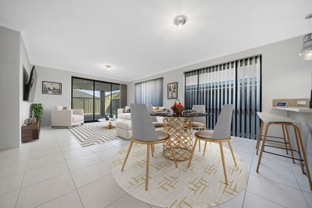 Modern Family Home - Photo 2