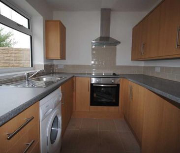 2 bedroom bungalow to rent - Photo 2