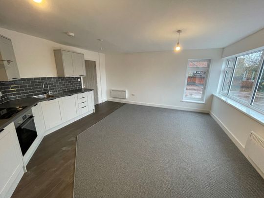 2 bedroom flat to rent - Photo 1