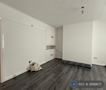 3 bedroom terraced house to rent - Photo 6