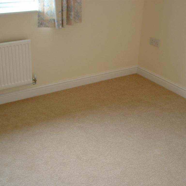2 bedroom semi-detached house to rent - Photo 1