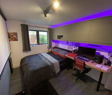 Modern 2 Bed / 2 Bath Apartment To Let In Deansgate - Photo 5