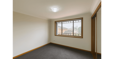 Splendid 2 Bedroom Townhouse Available Now! - Photo 5