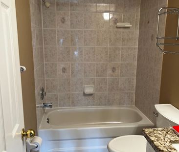 For Lease - 633 Mirage Place, Mississauga, Ontario - Photo 4