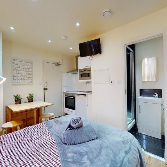 Studio to rent - Photo 1