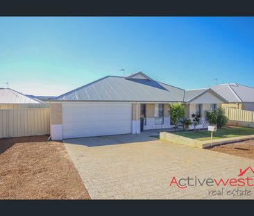 Family Home in Sunset Beach - Photo 3