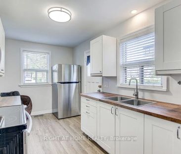 Detached Home For Lease | W9253113 - Photo 5