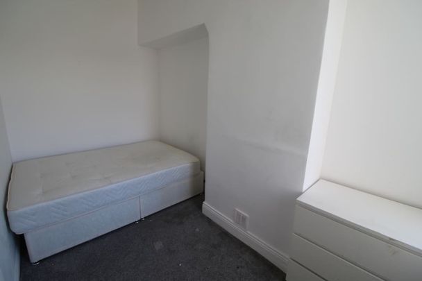 To Let: Outram Street, Middlesbrough, TS1 - Photo 1