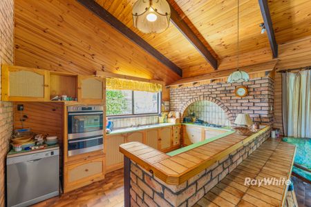 3 Bedroom Home Located meters from beaches - Photo 2