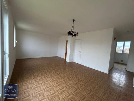 Location Appartement 4 pièces 72m² BEAUVAIS 60000 - Photo 2