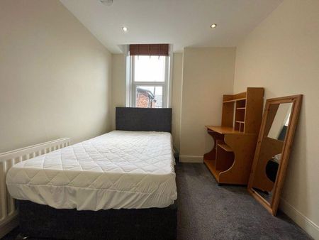 6 bedroom maisonette to rent - Photo 2