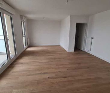 Location Appartement 3 Pièces 76 m² - Photo 1