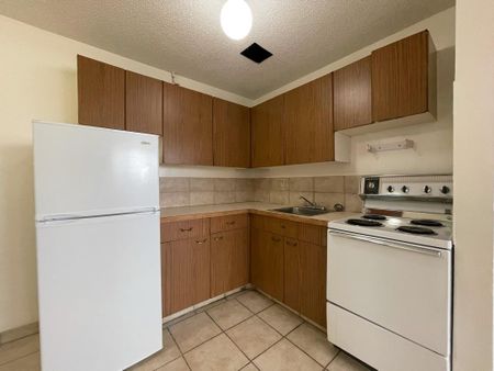 One bedroom apartment near downtown - Photo 5