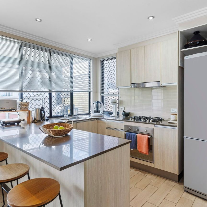 6/1914 Creek Road, Cannon Hill QLD 4170 - House For Rent | Domain - Photo 1