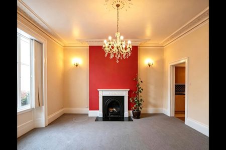 2 Bed Flat, Aberdeen Road, BS6 - Photo 3