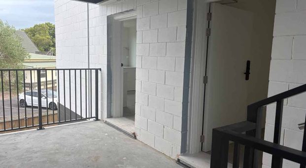 Modern 1 Bedroom in Pakuranga - Photo 1