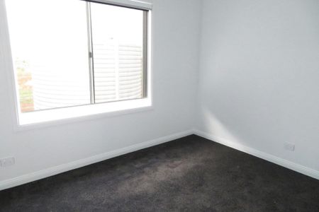 1/116 Montavella Road - Photo 3
