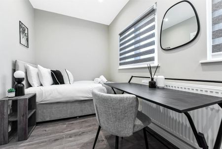 4 bedroom serviced apartment to rent - Photo 2