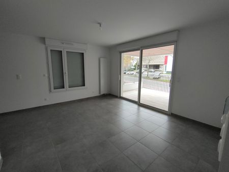 Dans la résidence LE MERMOZ, beau T3 B12 de 56.10 m² - Photo 2