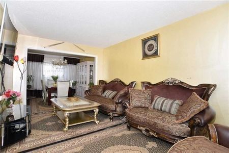 For Lease - 24 Charlton Crescent, Ajax, Ontario - Photo 2