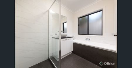 Spacious & Stylish Family Home - Photo 5