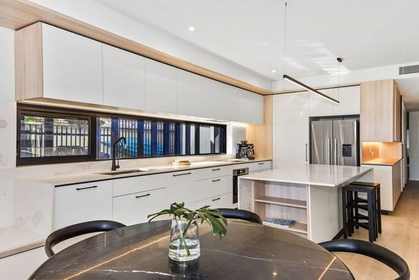 Fully furnished executive apartment - Photo 1