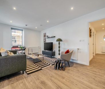 2 bedroom flat to rent - Photo 2