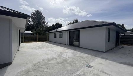 3-Bed New Build on Worcester! - Photo 4