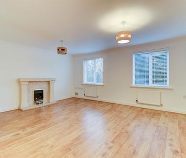 4 BED House To rent - Photo 3