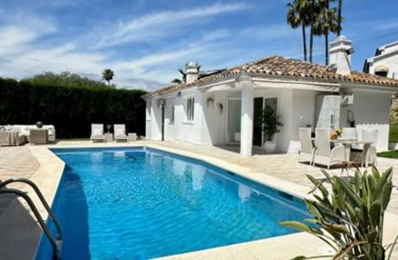 Alquiler de casa o chalet independiente en Lugar Urbanizacion el Faro, 13 - Photo 5