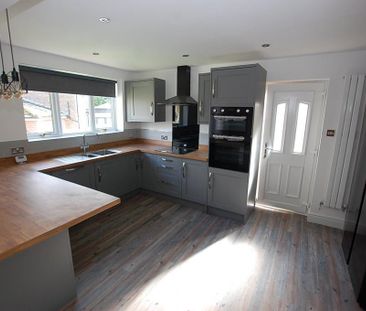 4 bedroom detached house to rent - Photo 5