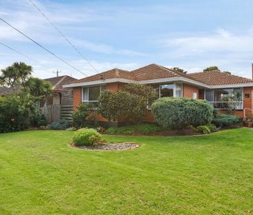 37 Winmalee Drive, Glen Waverley. - Photo 1